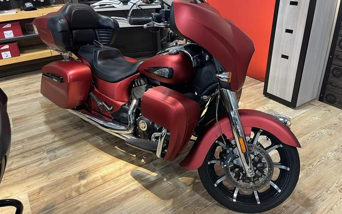 2020 Indian Motorcycle® Roadmaster® Dark Horse® Ruby Smoke