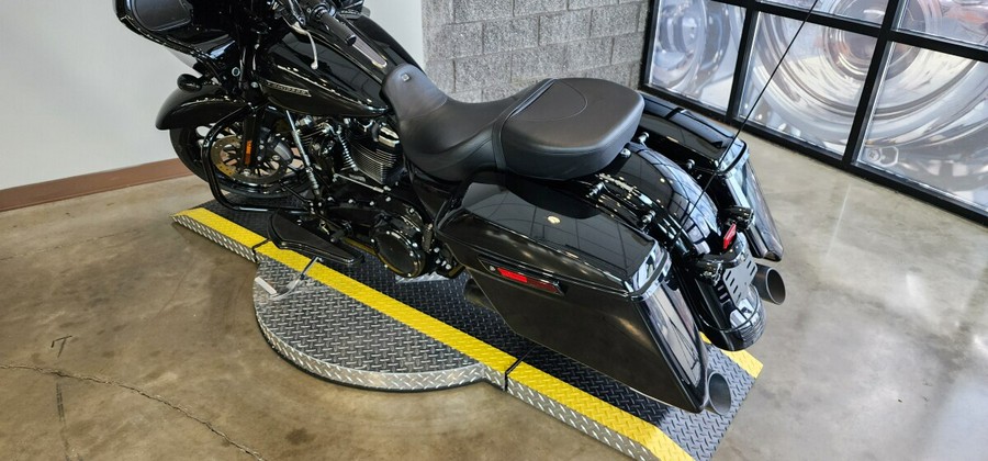 2018 Harley-Davidson® Road Glide® Special FLTRXS