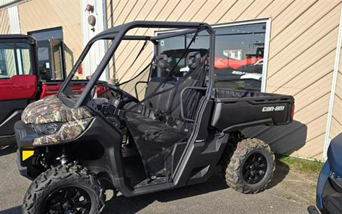 2024 Can-Am Defender DPS HD9