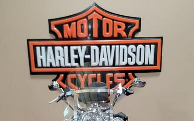 2015 Harley-Davidson® FLSTC - Heritage Softail® Classic