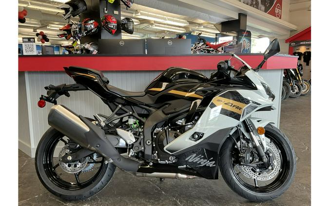 2026 Kawasaki Ninja® ZX™-4RR ABS