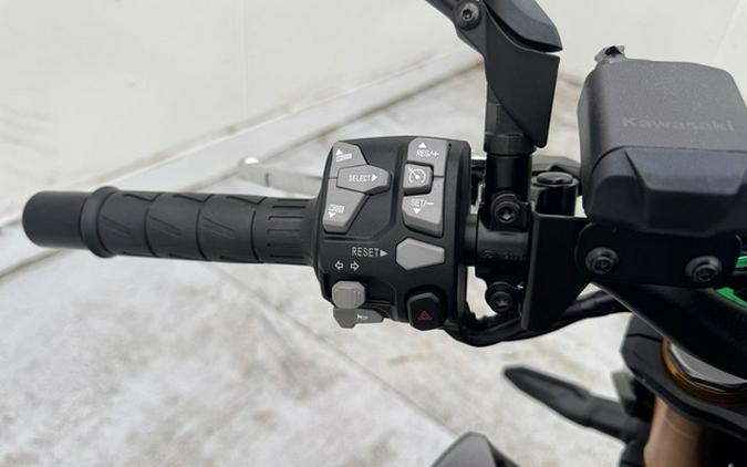 2026 Kawasaki Z1100 SE ABS