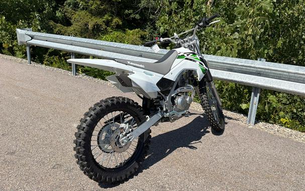 2027 Kawasaki KLX 140R F