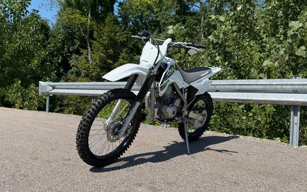 2027 Kawasaki KLX 140R F