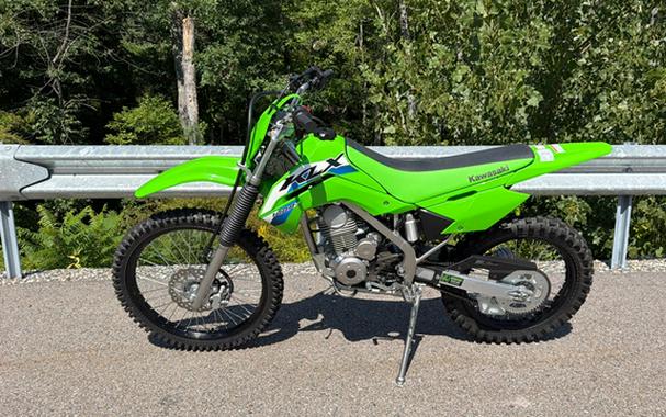 2027 Kawasaki KLX 140R F