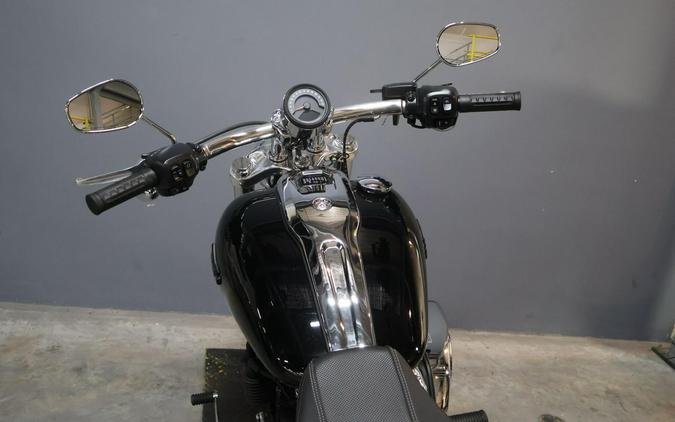 2025 Harley-Davidson Breakout