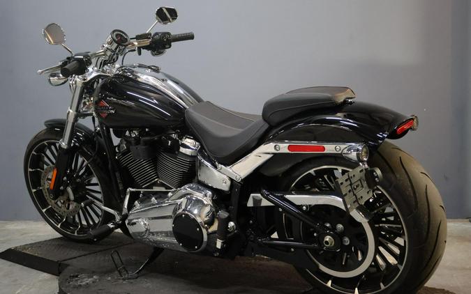 2025 Harley-Davidson Breakout