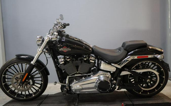 2025 Harley-Davidson Breakout