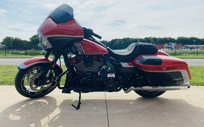 FLHXSE 2024 CVO™ Street Glide®