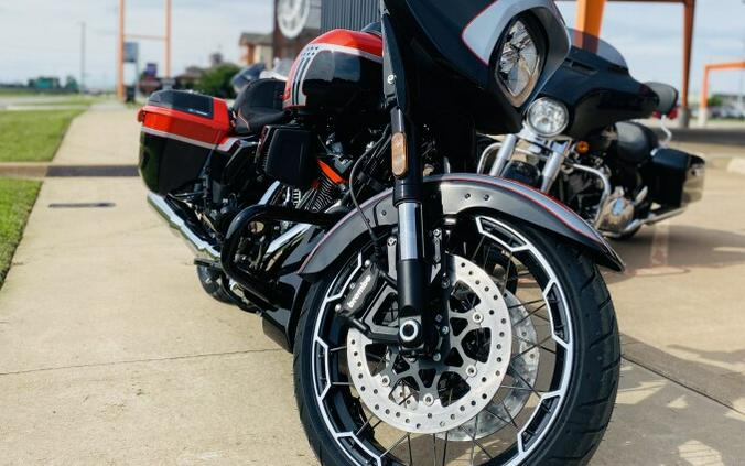 FLHXSE 2024 CVO™ Street Glide®