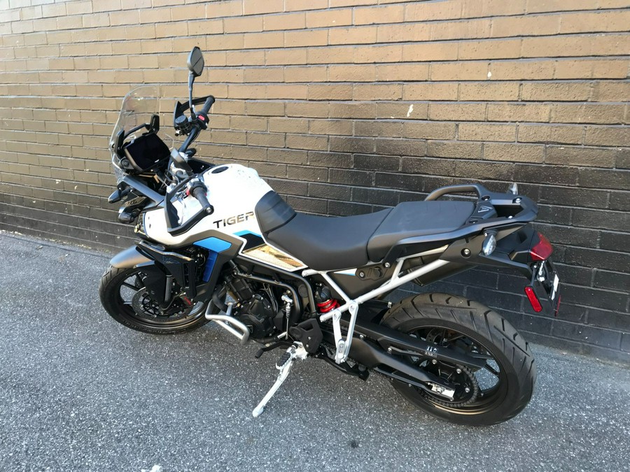 2026 Triumph Tiger 900 Alpine Edition
