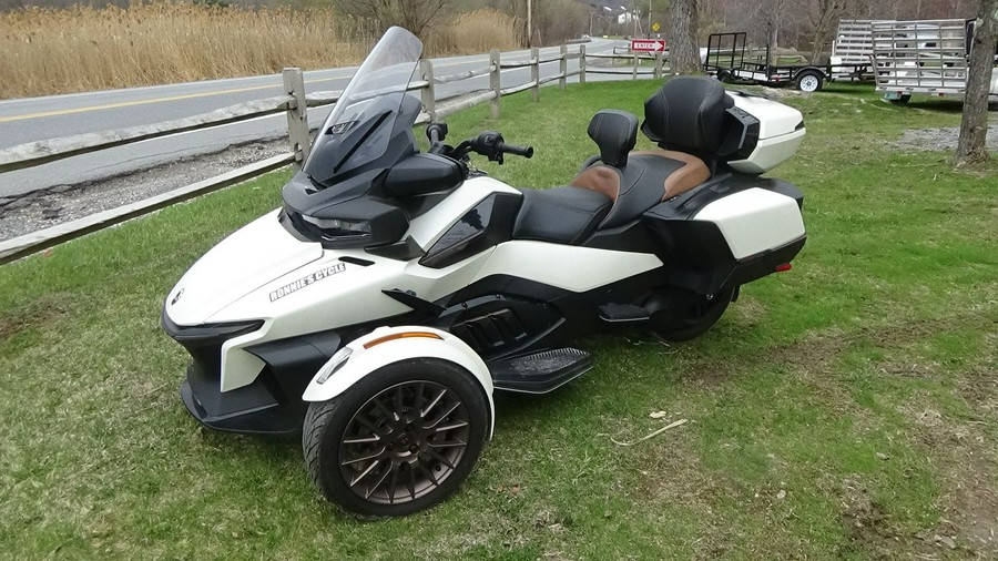 2024 Can-Am Spyder RT Sea-to-Sky