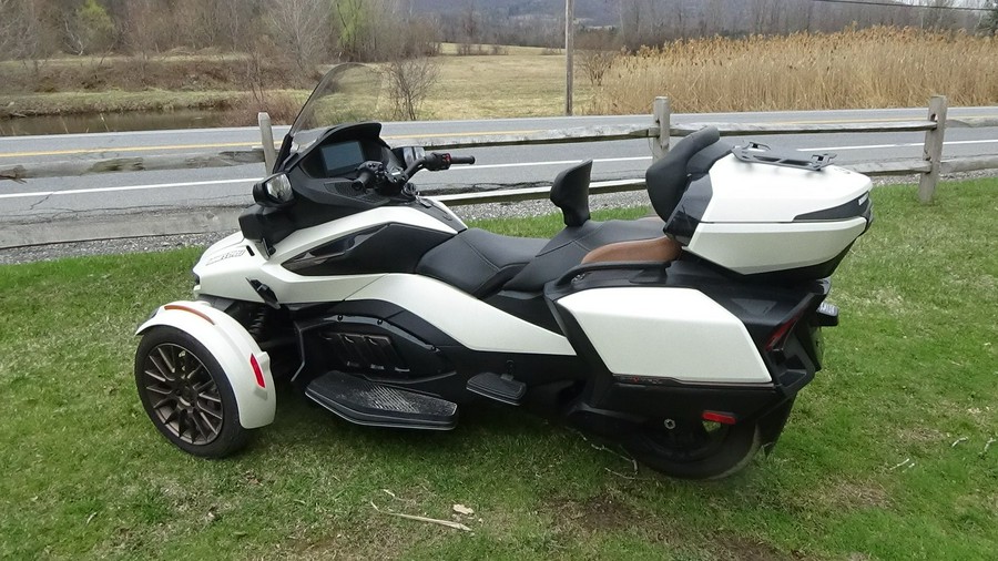 2024 Can-Am Spyder RT Sea-to-Sky