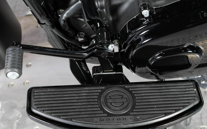 2026 Harley-Davidson Deadwood FLHD