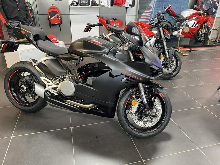 2024 Ducati Panigale V2 Black on Black