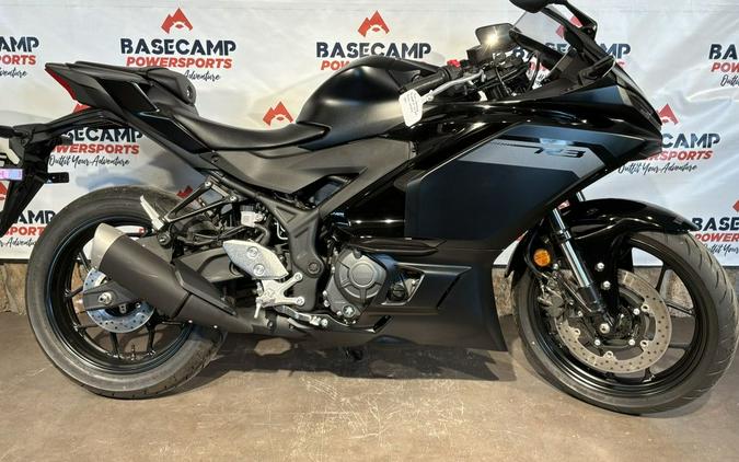 2025 Yamaha YZF-R3 ABS