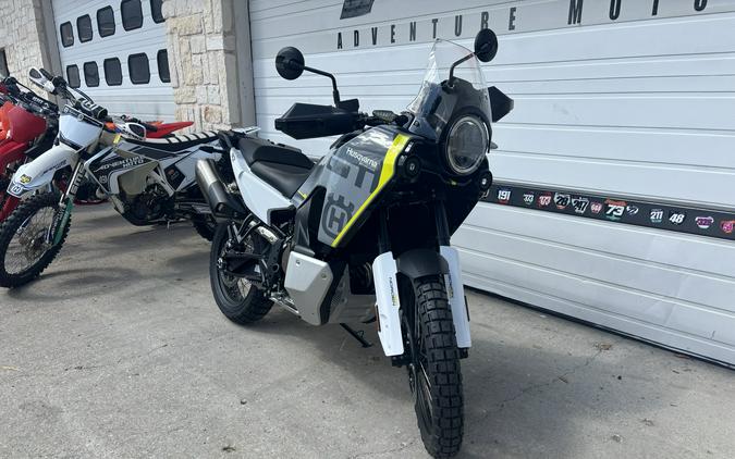 2025 Husqvarna Norden 901