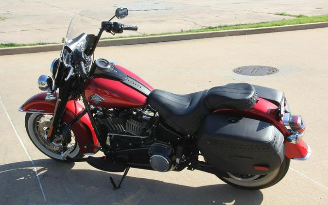 2026 Harley-Davidson FLHC Heritage Classic