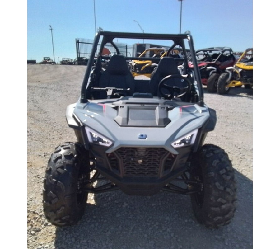 2024 Polaris RZR 200 EFI