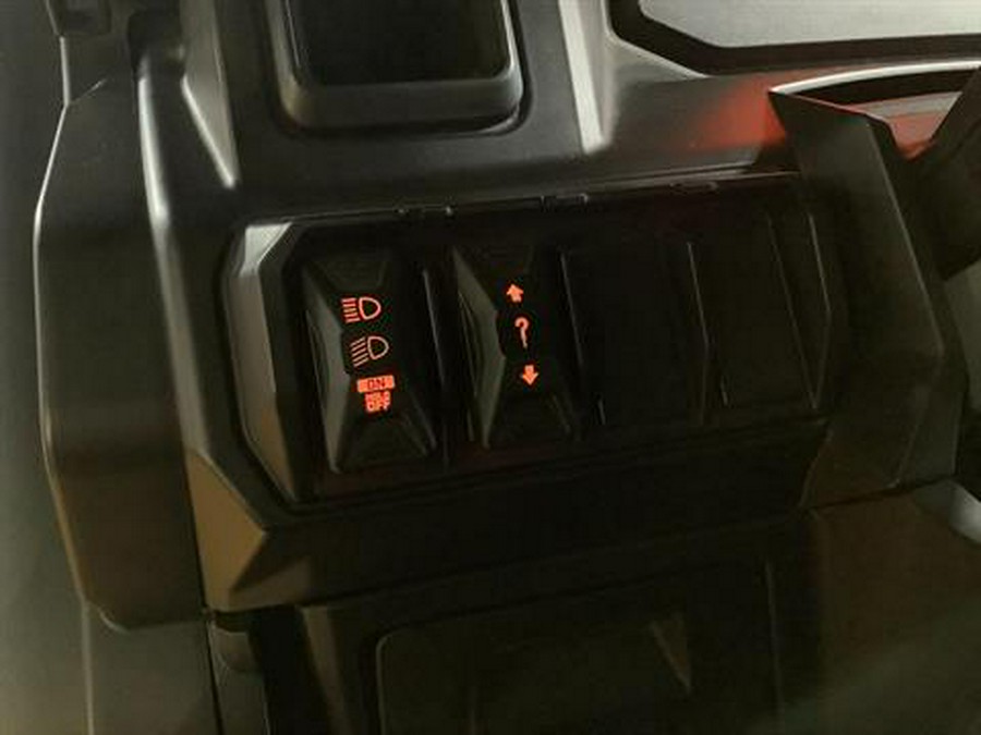 2026 Can-Am Defender MAX XT HD11