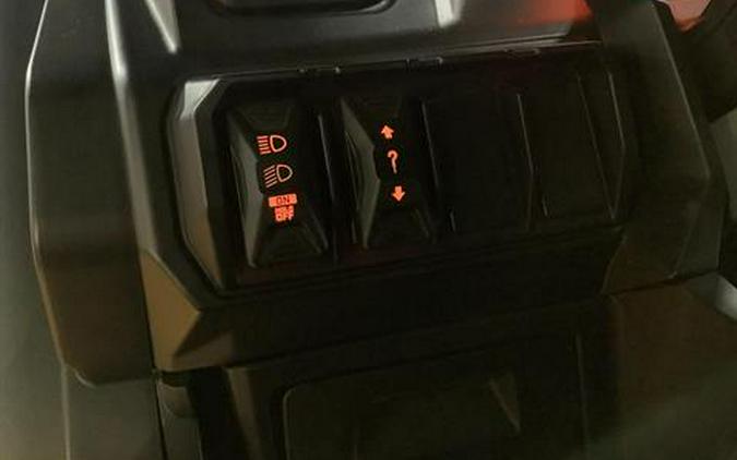 2026 Can-Am Defender MAX XT HD11