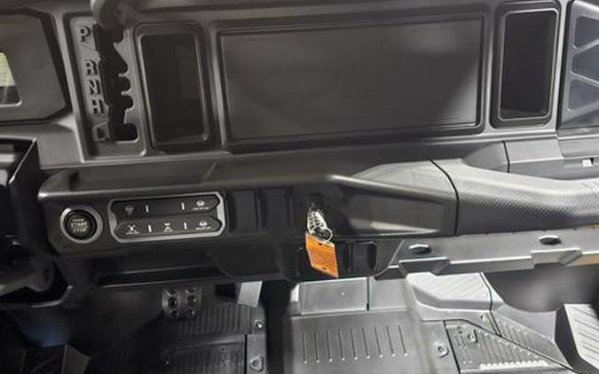 2026 Can-Am Defender MAX XT HD11