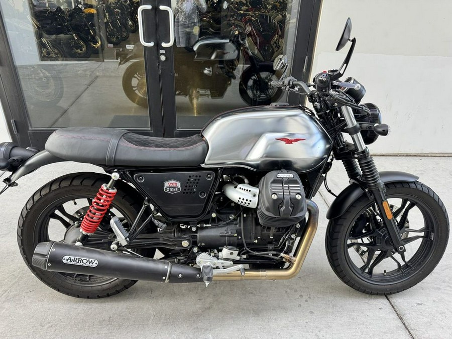 2020 Moto Guzzi V7 III Carbon Shine