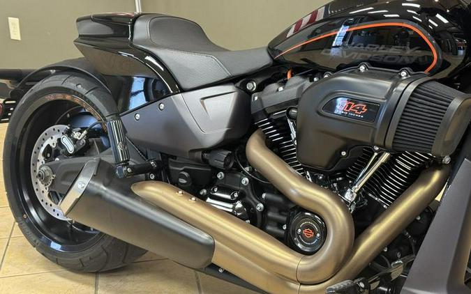 2019 Harley-Davidson® FXDRS - FXDR™ 114