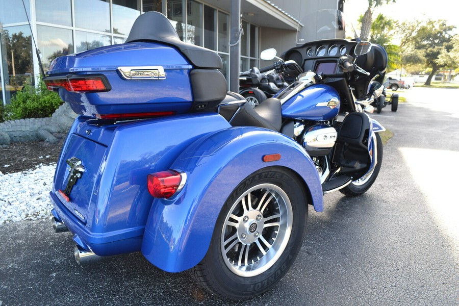 2024 Harley-Davidson Tri Glide Ultra Blue Burst - FLHTCUTG