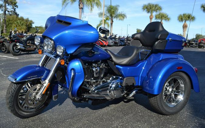 2024 Harley-Davidson Tri Glide Ultra Blue Burst - FLHTCUTG