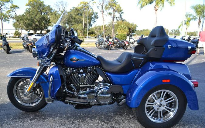 2024 Harley-Davidson Tri Glide Ultra Blue Burst - FLHTCUTG