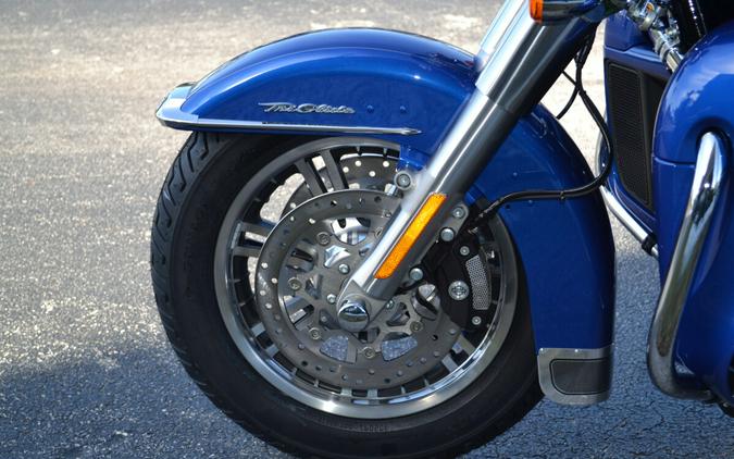 2024 Harley-Davidson Tri Glide Ultra Blue Burst - FLHTCUTG