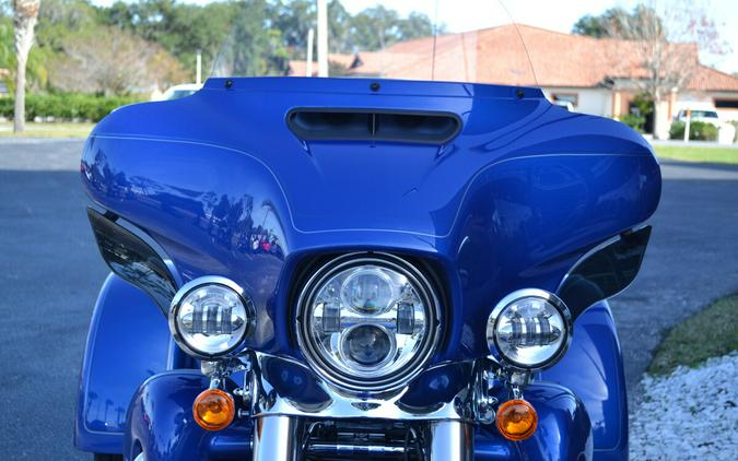 2024 Harley-Davidson Tri Glide Ultra Blue Burst - FLHTCUTG