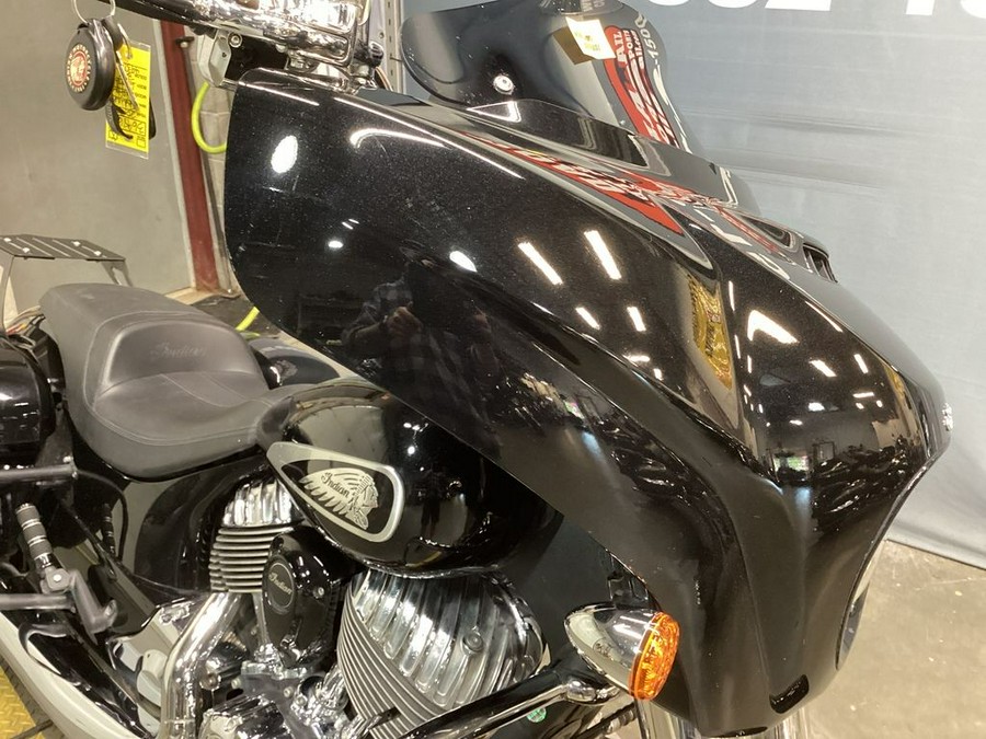 2019 Indian Motorcycle® Chieftain® Limited Thunder Black Pearl