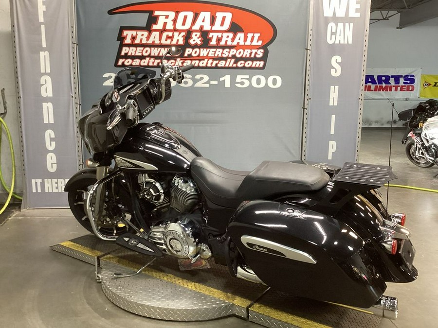 2019 Indian Motorcycle® Chieftain® Limited Thunder Black Pearl