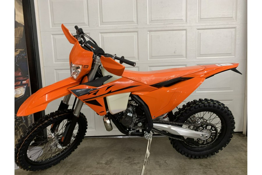 2025 KTM 150 XC-W