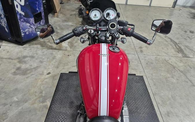 2011 Triumph Thruxton Standard