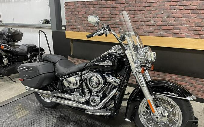 2020 Harley-Davidson® FLHC - Softail® Heritage Classic