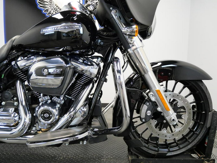 2021 Harley-Davidson® FLHX - Street Glide®