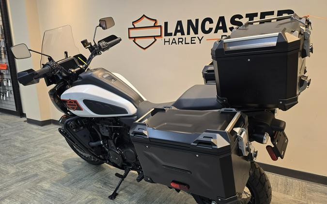 2026 Harley-Davidson® Pan America 1250 Limited White Onyx Pearl RA1250L