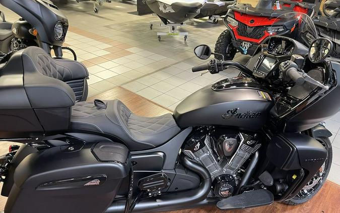 2024 Indian Motorcycle® Pursuit Dark Horse® with PowerBand Audio Package