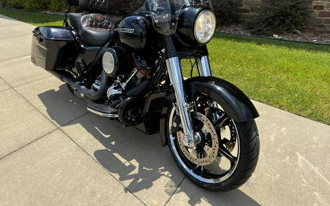 2019 Harley-Davidson® FLHRXS - Road King® Special