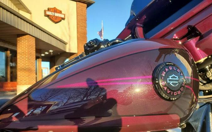 2025 Harley-Davidson® FLHXSE - CVO™ Street Glide®