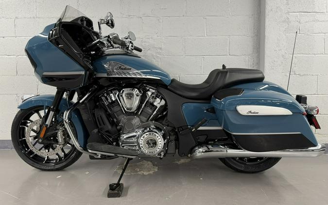 2026 Indian Challenger Limited 112 W/ Powerband