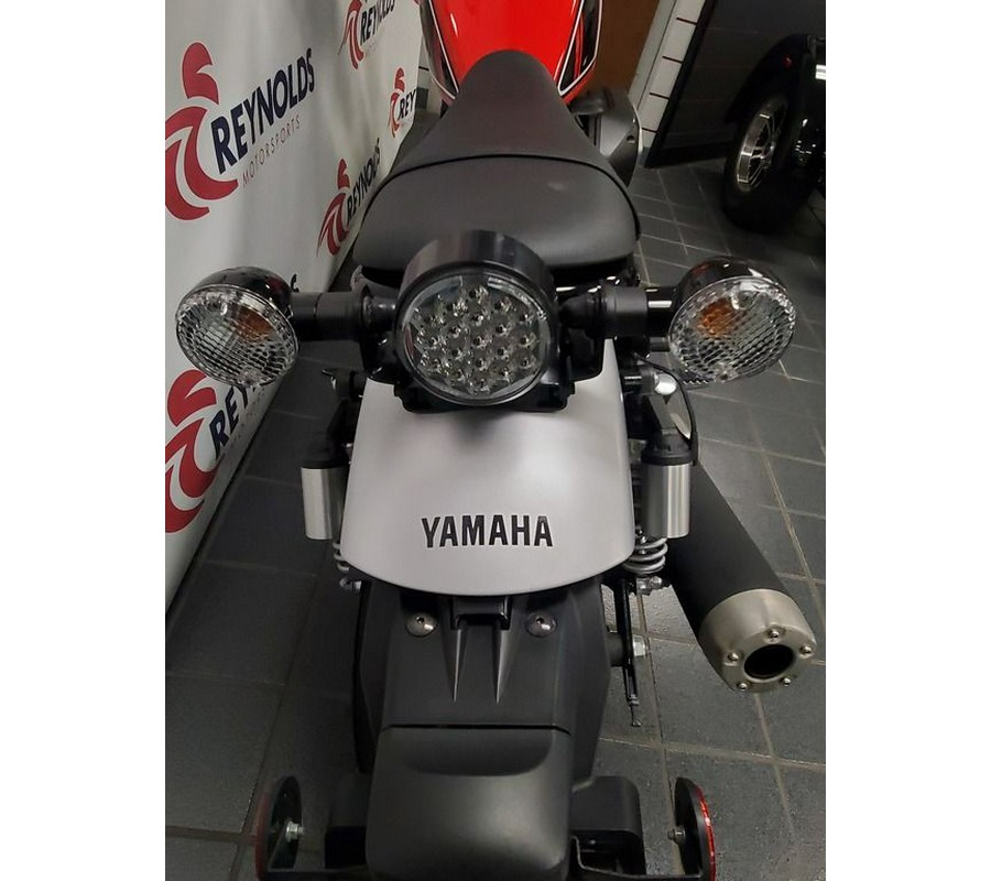 2017 Yamaha SCR950