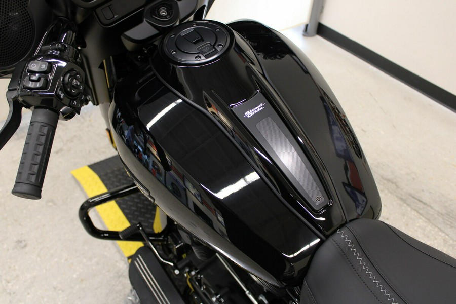 2024 FLHX Street Glide - In Vivid Black