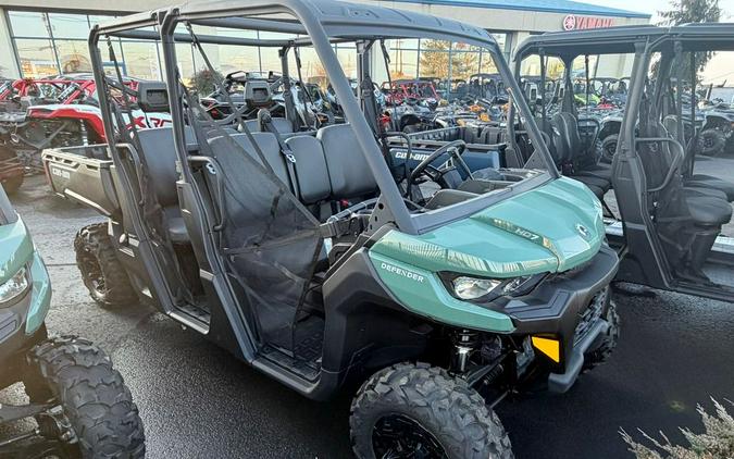 2025 Can-Am® Defender MAX HD7