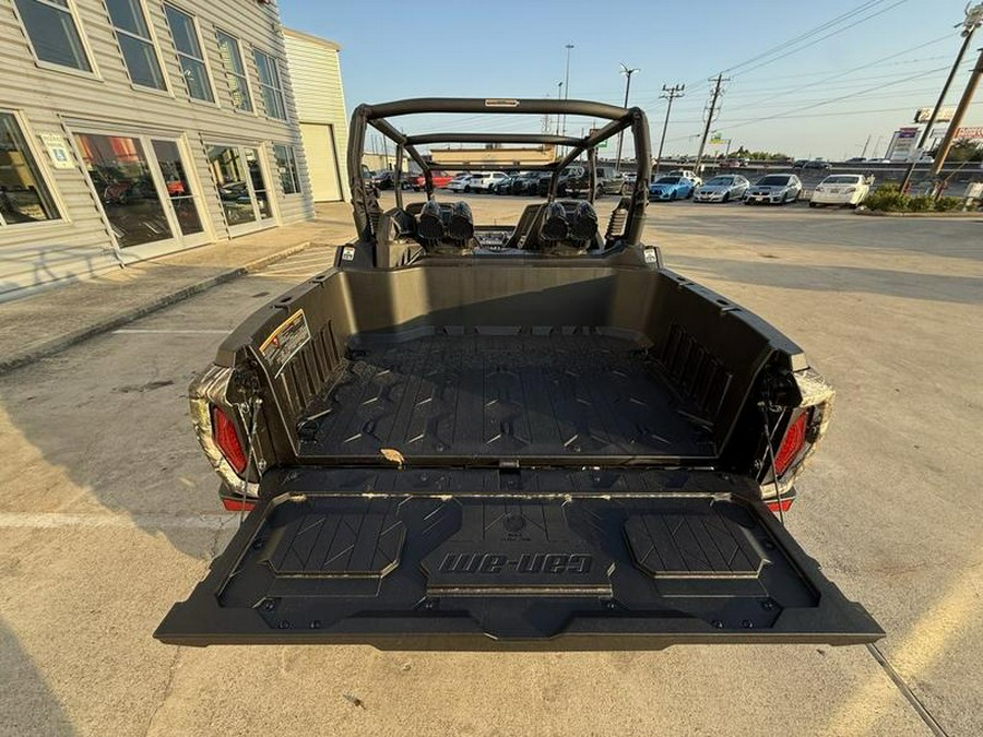 2026 Can-Am® Commander MAX X mr 1000R Wildland Camo