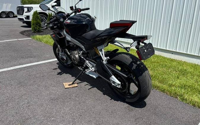 2022 Aprilia Tuono 660
