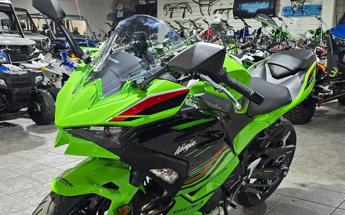 2024 Kawasaki Ninja 500 KRT Edition